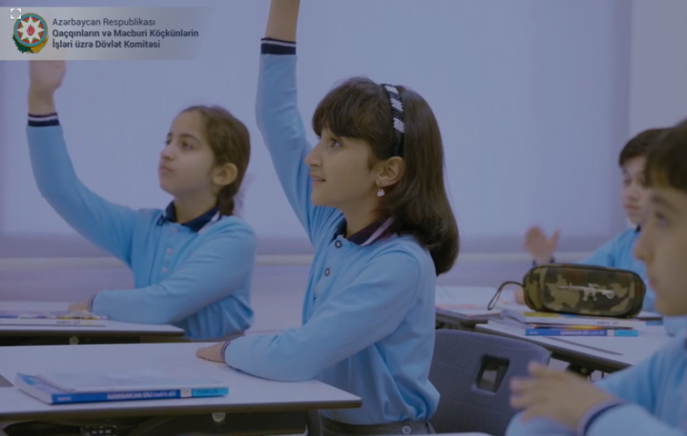 “Qaçqınkom” Qarabağ və Şərqi Zəngəzurda ilk dəfə fəaliyyətə başlayan məktəblər haqqında videoçarx hazırlayıb VİDEO