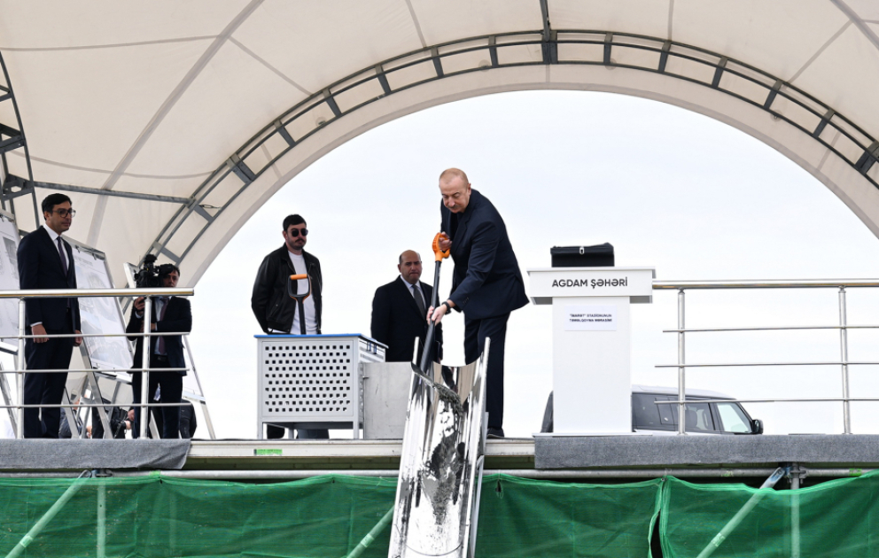 Ağdam şəhərində “İmarət” stadionunun təməli qoyulub  YENİLƏNİB VİDEO