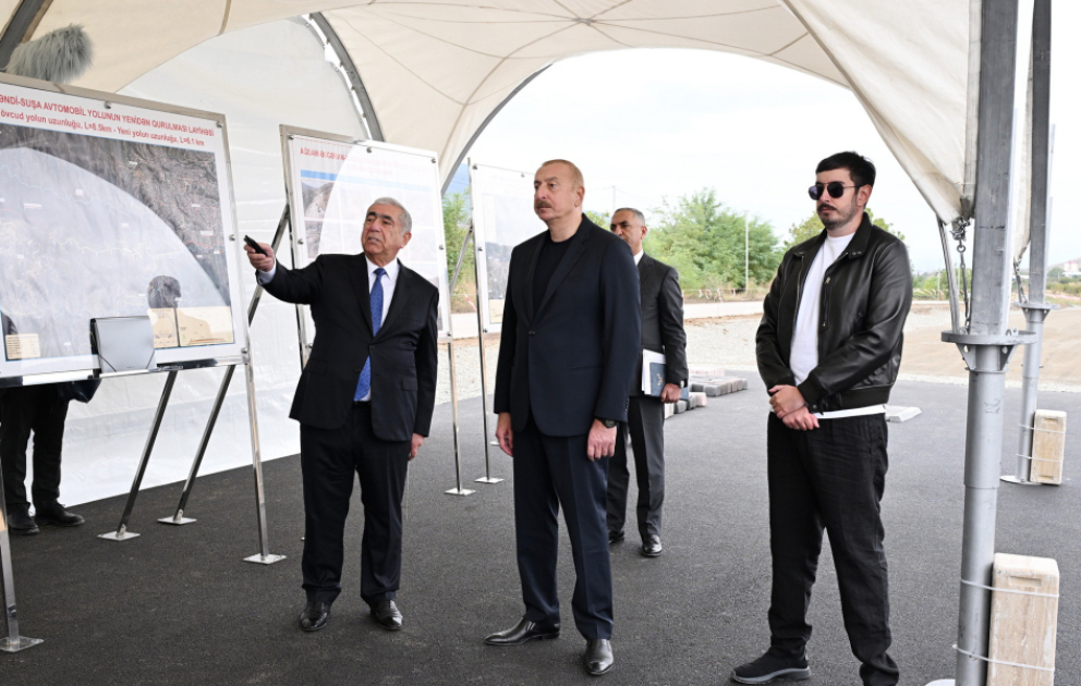 Ilham Aliyev visite le chantier de la route Aghdam-Askéran-Khodjaly-Khankendi VIDEO