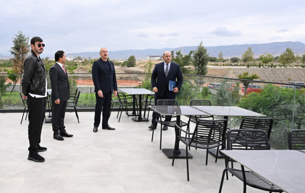 Aghdam: Präsident Ilham Aliyev weiht Aghdam City Hotel ein VIDEO