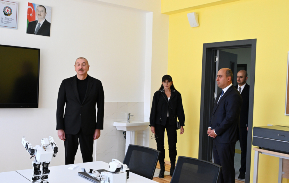 Prezident İlham Əliyev Cəbrayıl şəhərində Mehdi Mehdizadə adına tam orta məktəbin binasının açılışında iştirak edib  YENİLƏNİB VİDEO