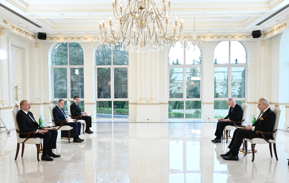 Le président azerbaïdjanais reçoit les lettres de créance du nouvel ambassadeur d’Estonie en Azerbaïdjan MIS A JOUR VIDEO