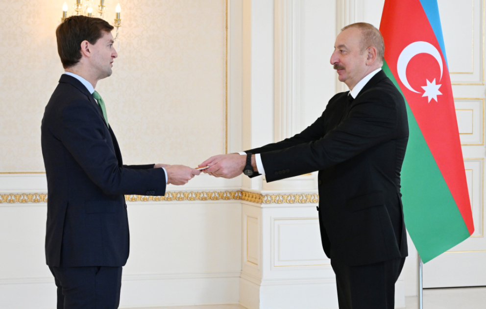 Präsident Ilham Aliyev empfängt neuen belgischen Botschafter zur Entgegennahme seines Beglaubigungsschreibens AKTUALISIERT VIDEO