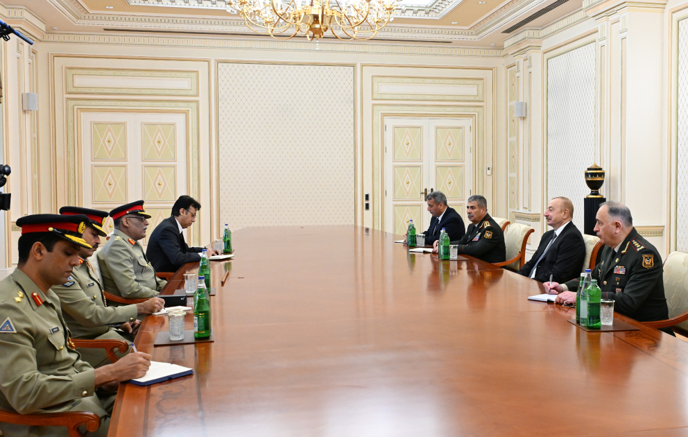 Prezident İlham Əliyev Pakistanın Birləşmiş Qərargah Rəisləri Komitəsinin sədrini qəbul edib  YENİLƏNİB VİDEO