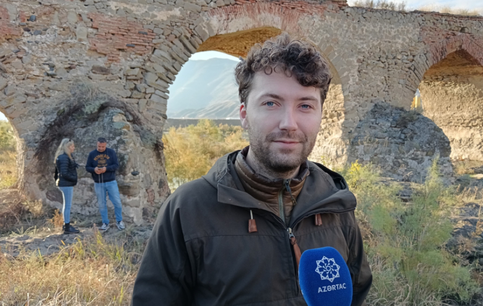 Иностранный путешественник: Худаферинский мост отражает древнюю историю ВИДЕО