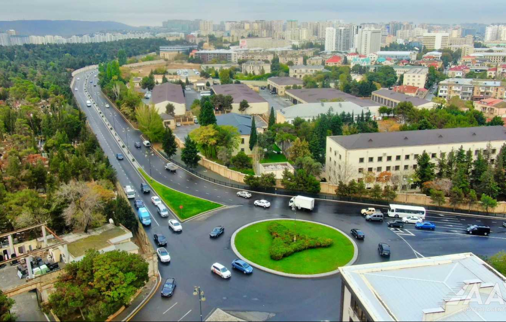 Mətbuat prospektində aparılan təmir işləri başa çatıb VİDEO