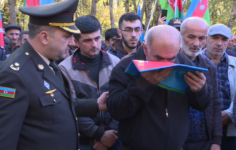 Şəhid Şahid Məmmədov Şəkinin Orta Zəyzid kəndində dəfn olunub VİDEO
