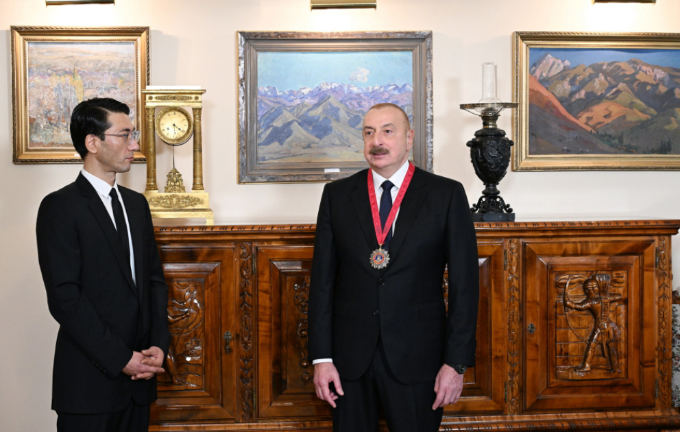 Le président Ilham Aliyev décoré de l’ordre Tchinguiz Aïtmatov à Bichkek MIS A JOUR VIDEO