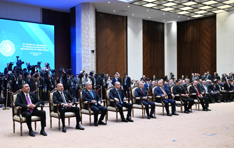 Prezident İlham Əliyev Bişkekdə Macarıstanın Baş nazirinin təltifolunma mərasimində iştirak edib VİDEO