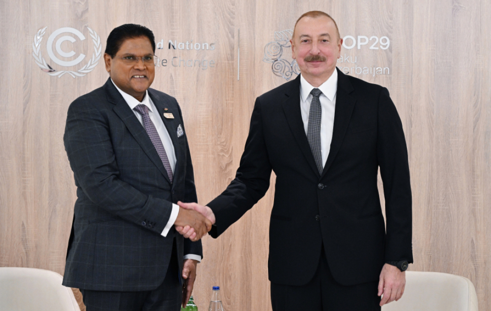 President Ilham Aliyev met with President of Suriname VİDEO