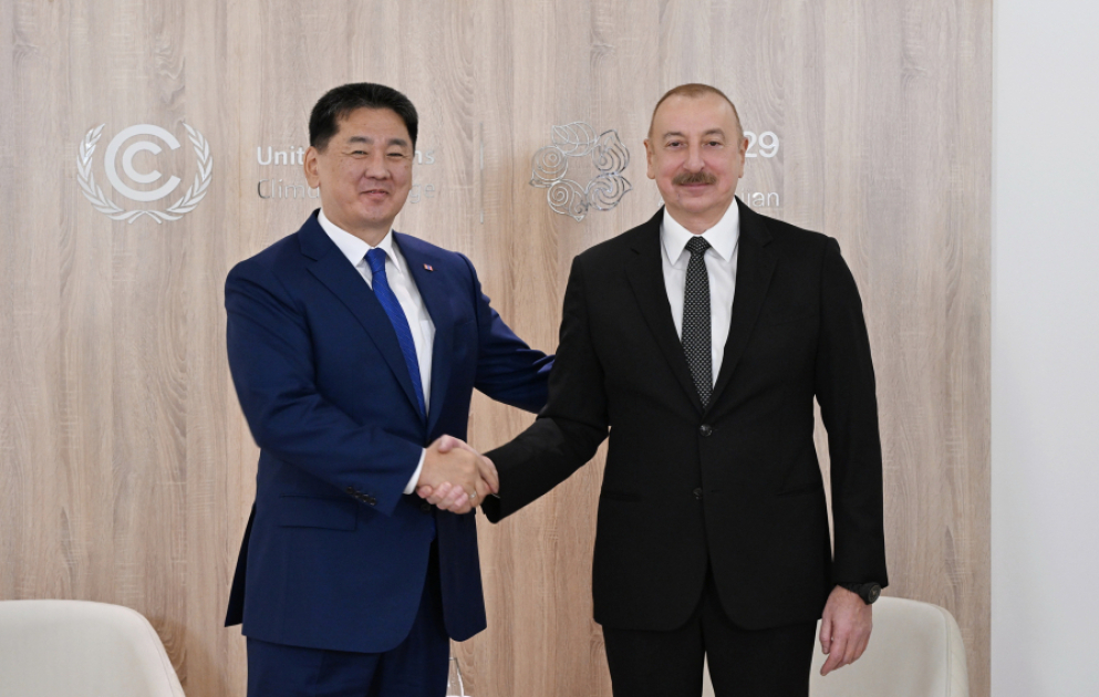 Prezident İlham Əliyev Monqolustan Prezidenti ilə görüşüb  YENİLƏNİB VİDEO