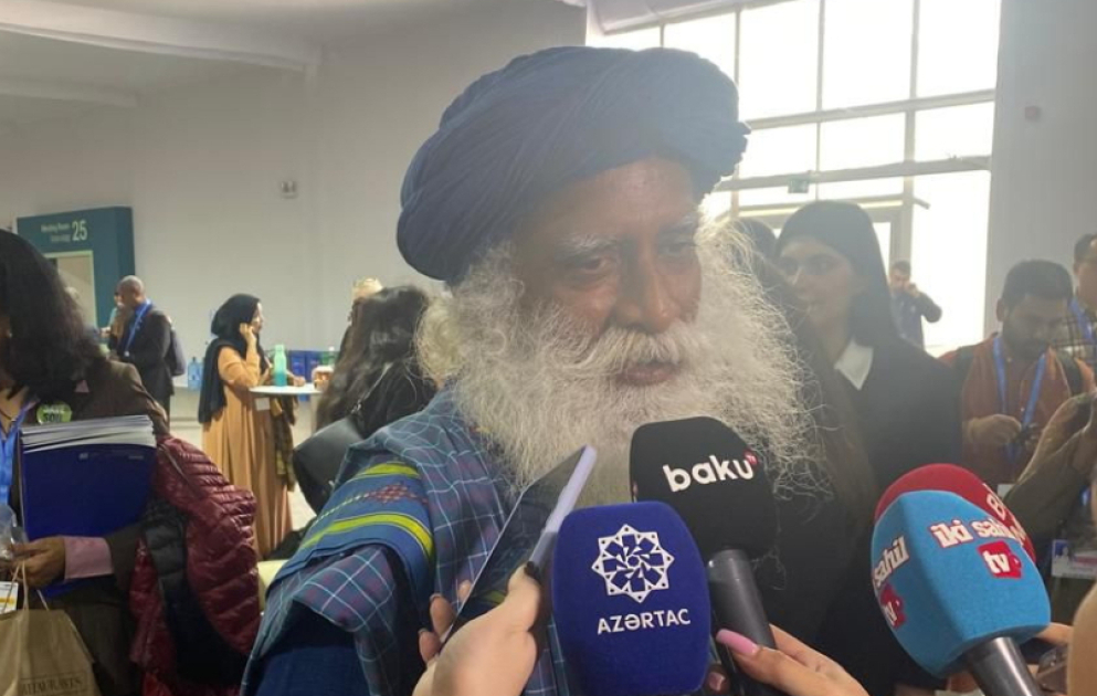 Məşhur hindistanlı yoqin: COP29-un yaşıl dünya üçün həmrəyliyi təşviq etdiyini görmək çox xoşdur VİDEO