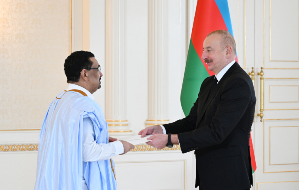 Le président Aliyev reçoit les lettres de créance du nouvel ambassadeur de Mauritanie en Azerbaïdjan MIS A JOUR VIDEO