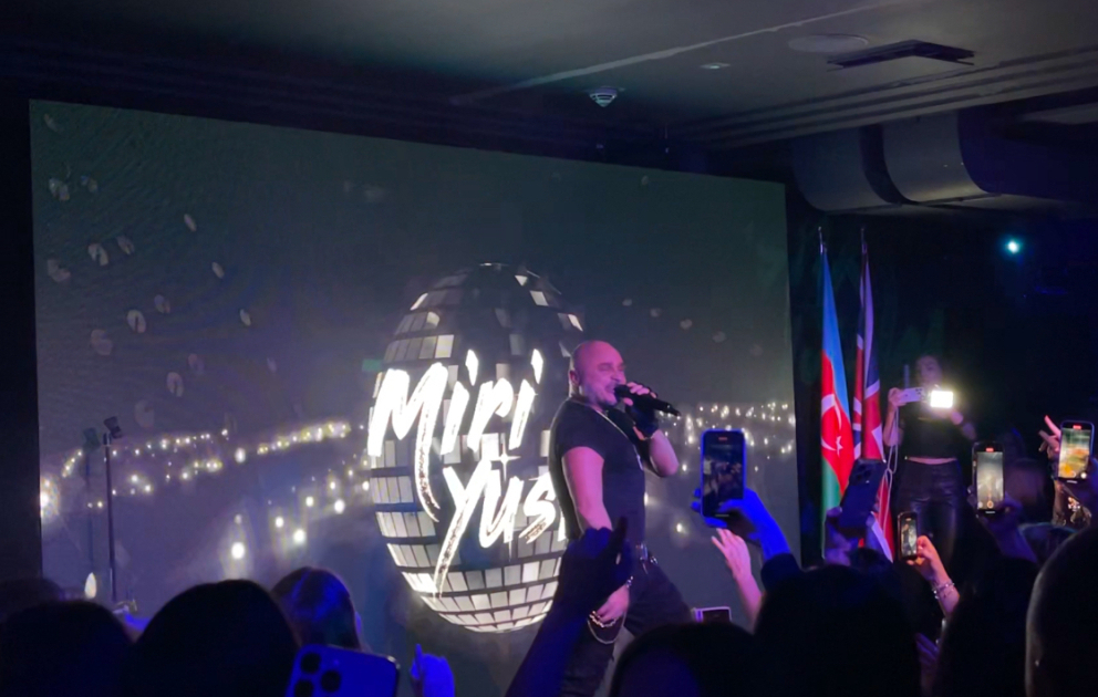 Dünya Azərbaycanlılarının Həmrəyliyi Günü münasibətilə Londonda konsert keçirilib VİDEO