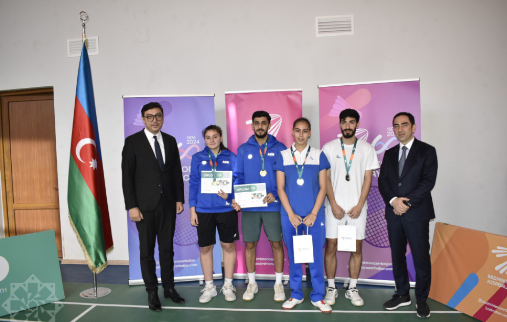 Xankəndidə 50 illik fasilədən sonra yenidən badminton üzrə ölkə çempionatı keçirilib YENİLƏNİB VİDEO