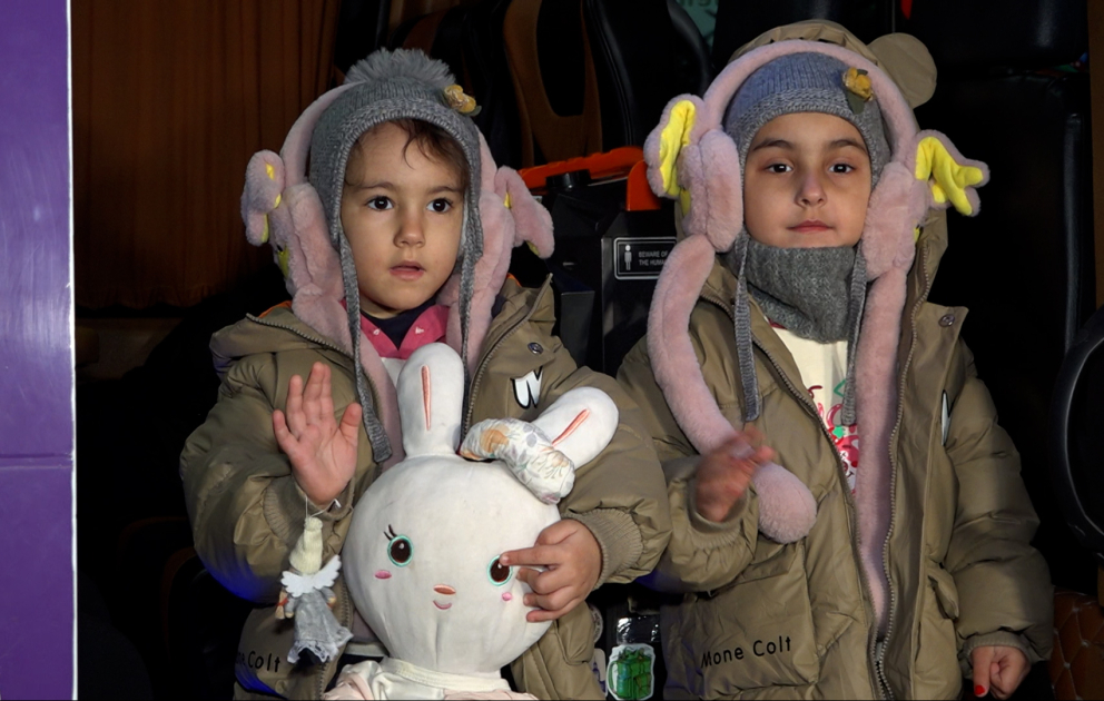49 weitere Flüchtlingsfamilien aus Jabrayil kehren in ihre Heimatstadt zurück VIDEO