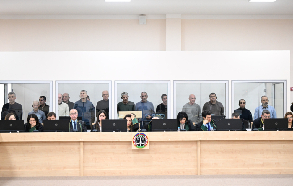 Ermənistanın hərbi təcavüzü nəticəsində çoxsaylı cinayətlər törətməkdə təqsirləndirilən şəxslərin məhkəməsi başlayıb VİDEO