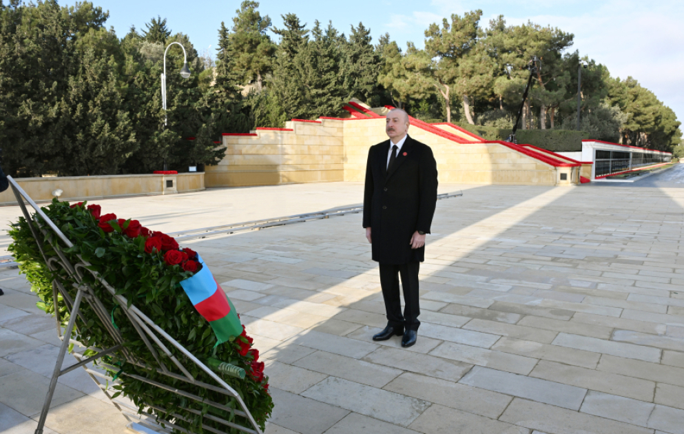 President Ilham Aliyev paid tribute to 20 January martyrs VIDEO
