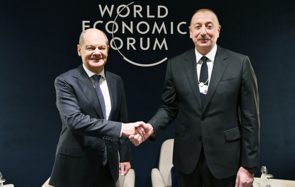 President Ilham Aliyev met with German Chancellor Olaf Scholz in Davos VIDEO