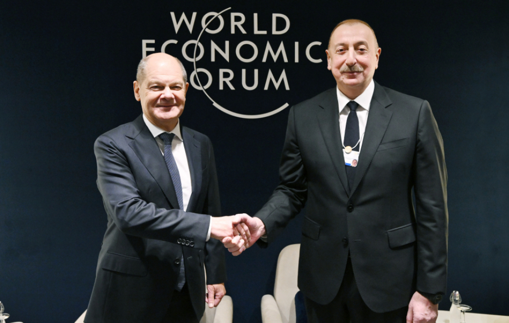 Entretien du président azerbaïdjanais avec le chancelier allemand à Davos MIS A JOUR VIDEO