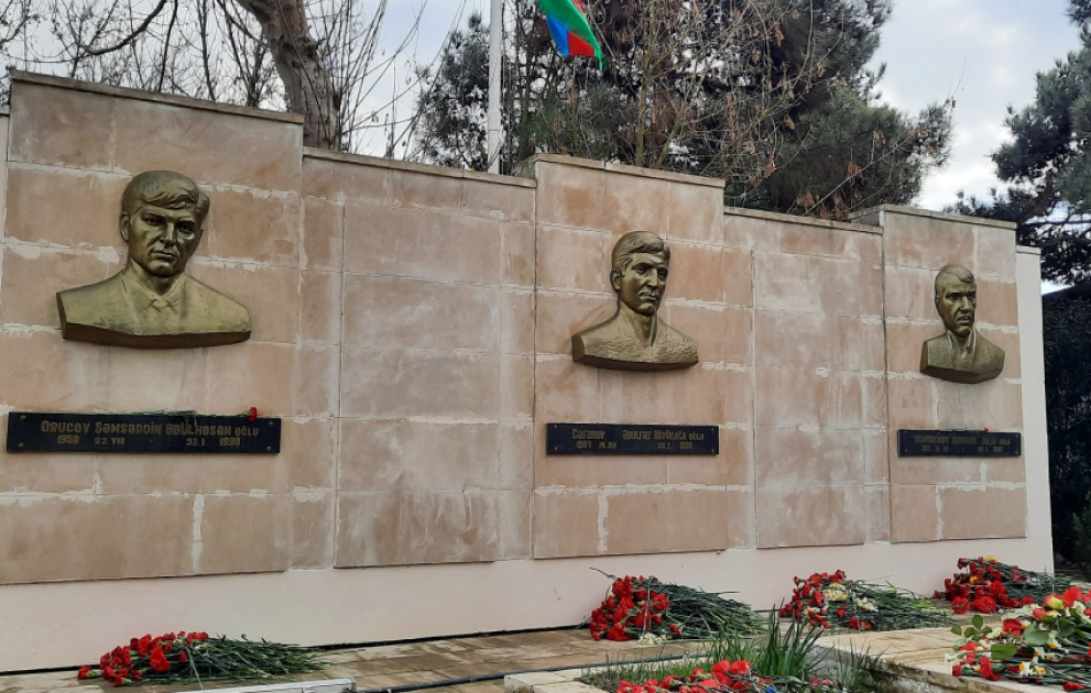 «Военные отрезали моему брату палец и забрали его обручальное кольцо» - Черный январь в Нефтчале ВИДЕО
