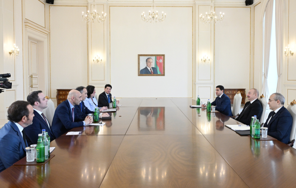 President Ilham Aliyev received Co-Founder and member of Board of Advisors of Israel Economic Forum VIDEO