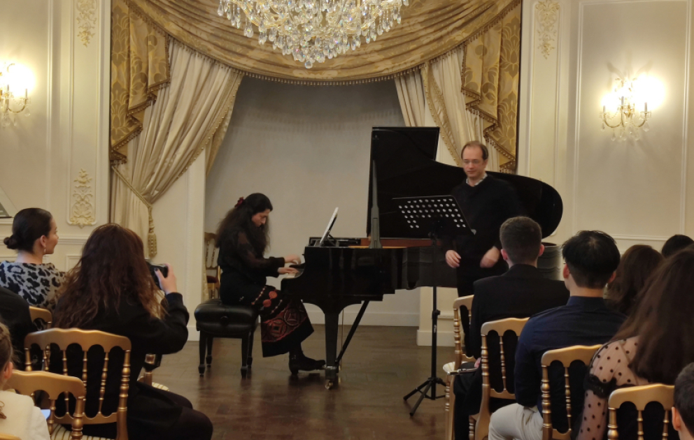 Parisdə Azərbaycan bəstəkarlarının musiqisindən ibarət konsert olub VİDEO
