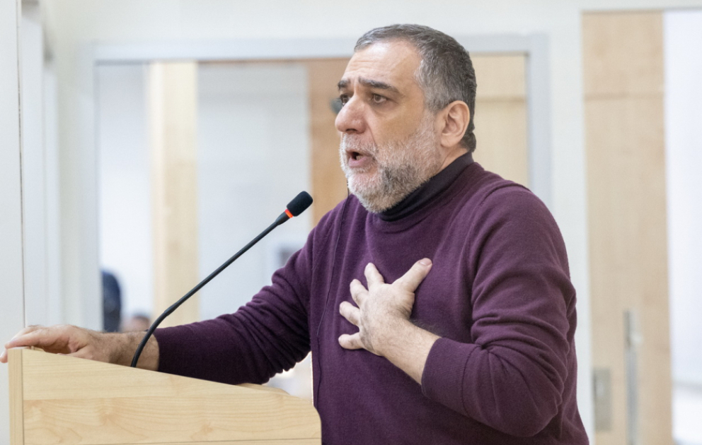 Ruben Vardanyanın təqsirləndirildiyi cinayət işinin məhkəmə baxışı davam etdirilib VİDEO