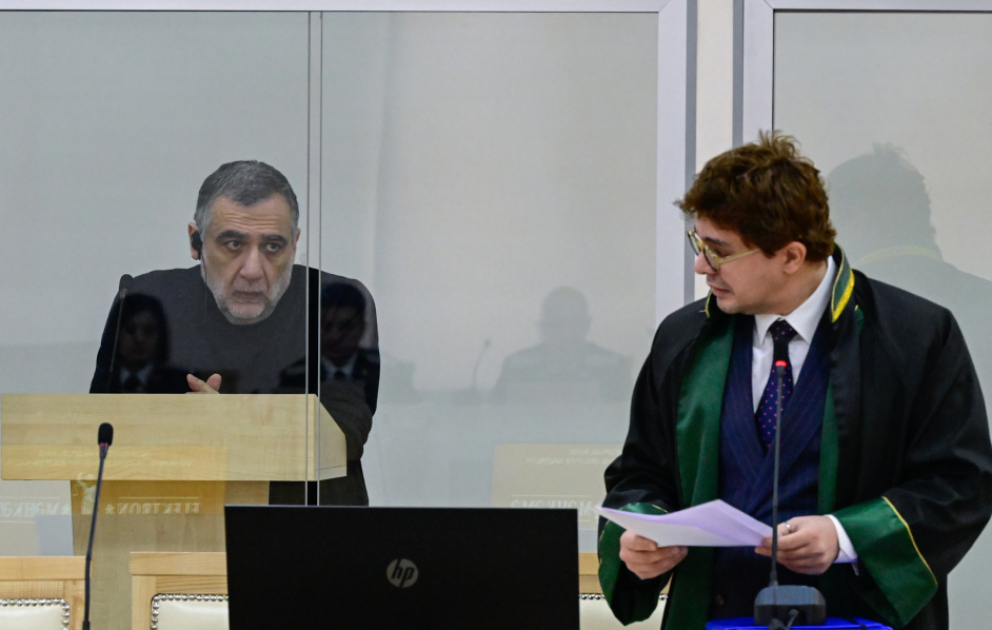 Ruben Vardanyanın təqsirləndirildiyi cinayət işinin məhkəmə baxışı davam etdirilib VİDEO