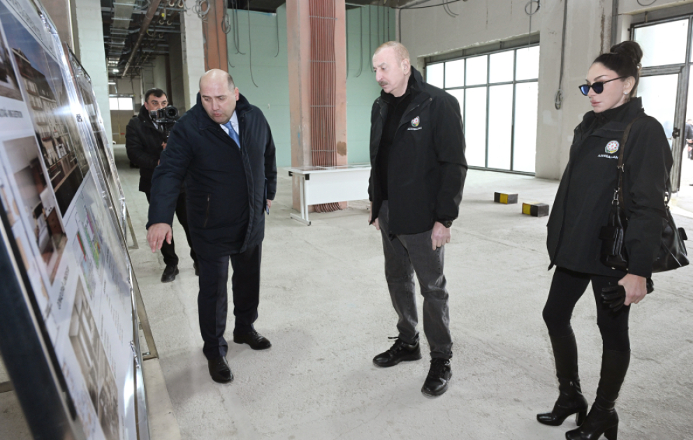 Déplacement du président Ilham Aliyev dans la région d’Aghdam Visite du chantier de l’hôtel Hilton Garden Inn MIS A JOUR VIDEO