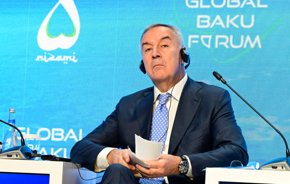 Sabiq Prezident: Bakı Forumu böhranların mənfi təsirlərinin aradan qaldırılması üçün çıxış yolları tapmaq baxımından əla fürsətdir VİDEO