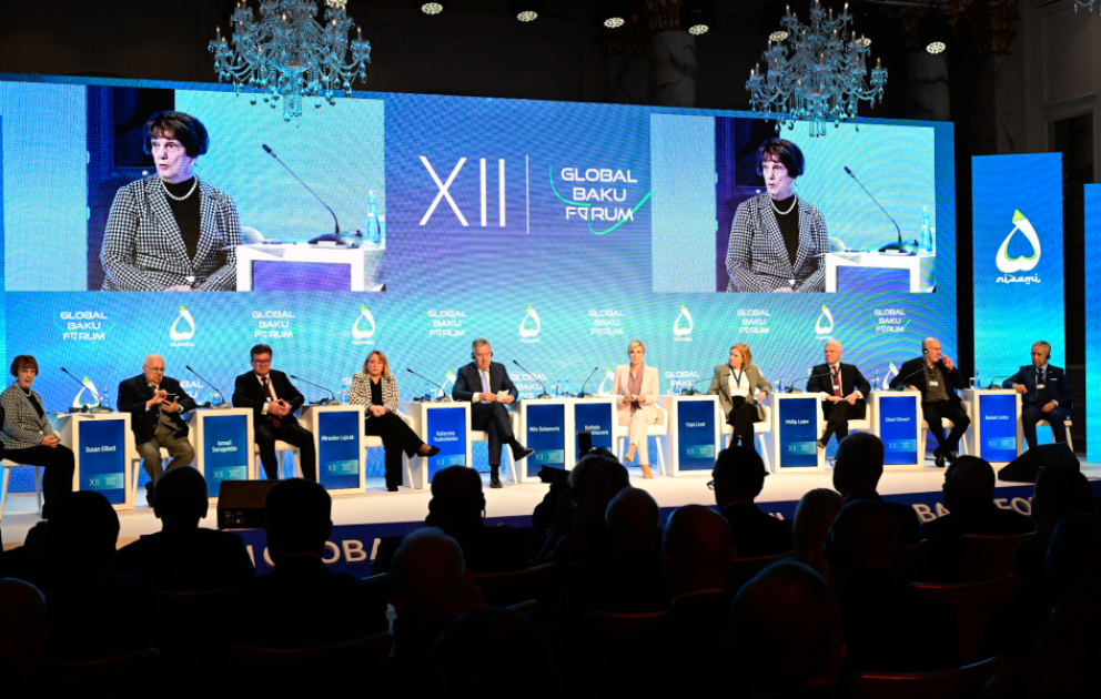 Qlobal Bakı Forumunda sülhə gedən yol mövzusu müzakirə olunub YENİLƏNİB  VİDEO
