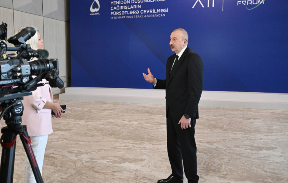 Präsident Ilham Aliyev gibt Fernsehsender “Euronews” Interview VIDEO