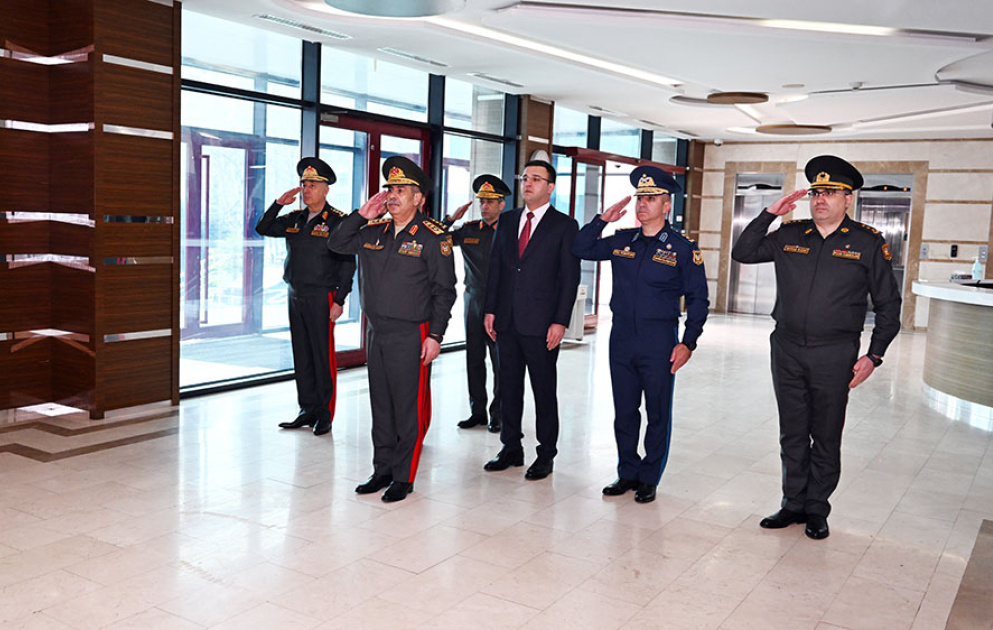 Azerbaijan Defense Ministry’s leadership visits Main Clinical Hospital VIDEO