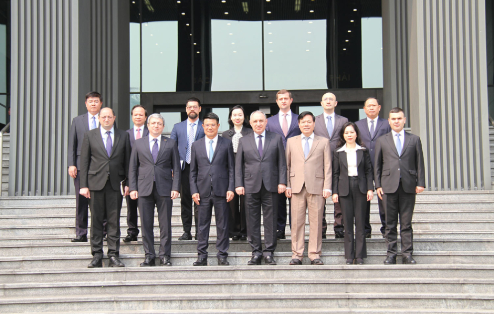 Prosecutor General of Azerbaijan visits Vietnam VIDEO