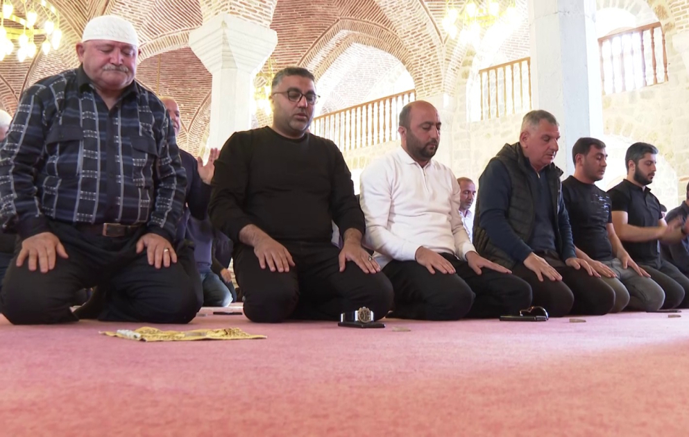 Eid al-Fitr prayer performed in Shusha VIDEO