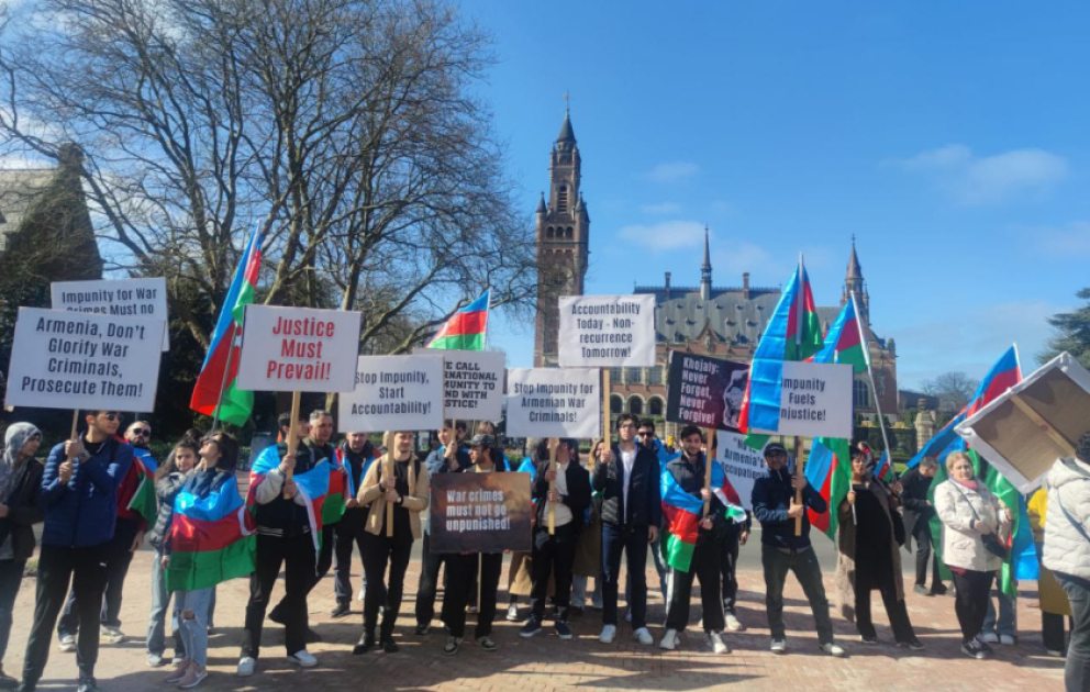 European Azerbaijanis protest injustice at The Hague's Peace Palace VIDEO