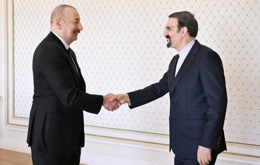 Präsident von Aserbaidschan Ilham Aliyev empfängt politischen Berater des iranischen Präsidenten AKTUALISERT VIDEO