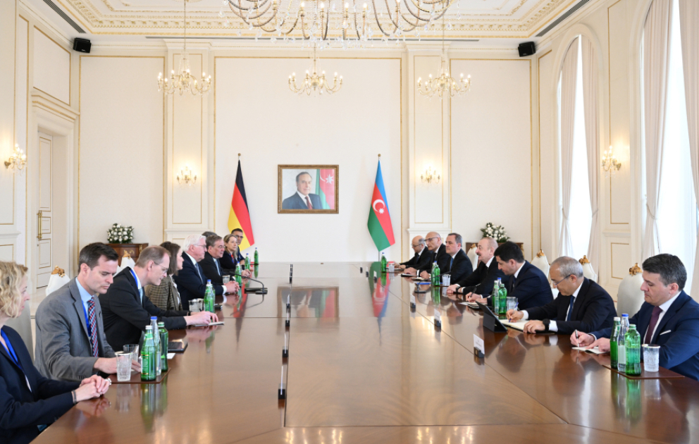 President of Azerbaijan Ilham Aliyev held expanded meeting with President of Germany Frank-Walter Steinmeier VIDEO