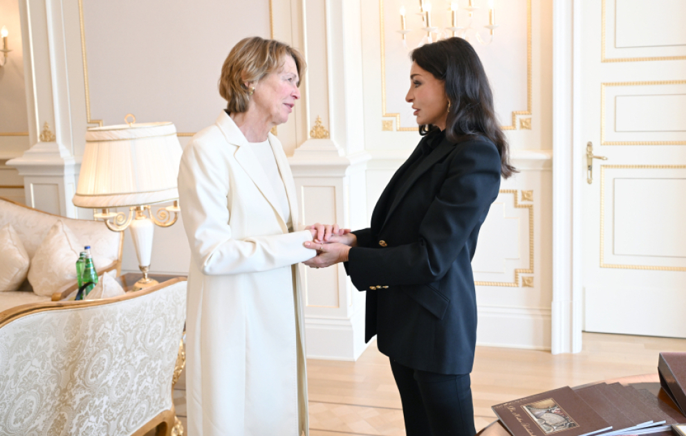 First Ladies Aserbaidschans und Deutschlands treffen sich in Baku VIDEO
