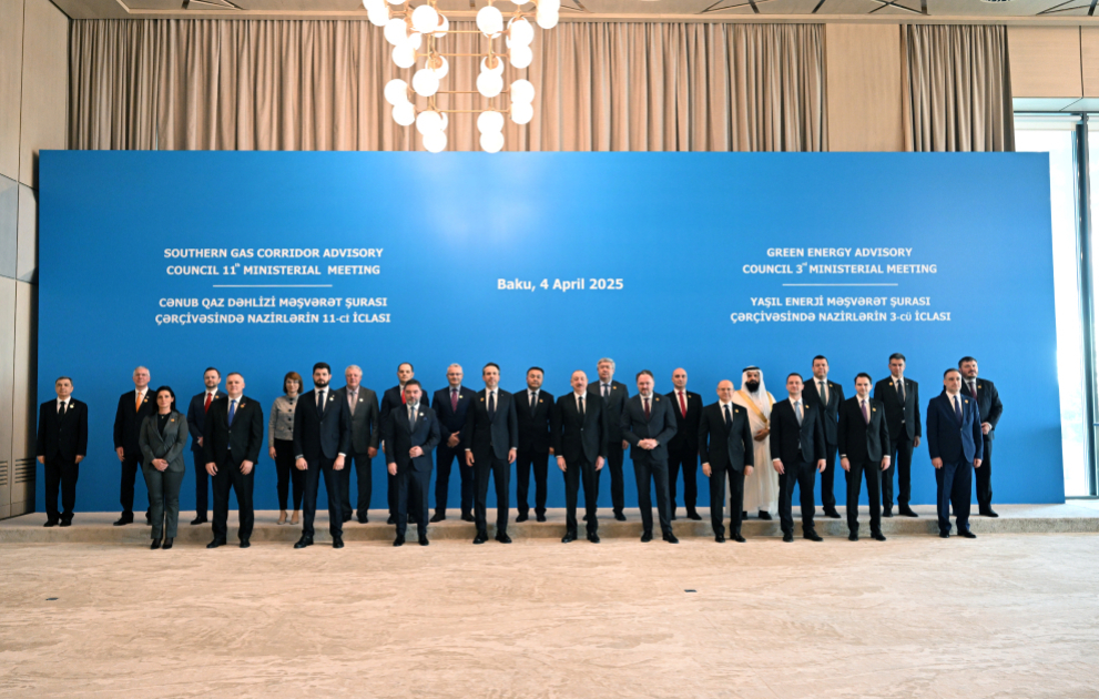 11. Ministertreffen des Beratungsgremiums für Südlichen Gaskorridor und 3. Ministertreffen des Beratungsgremiums für Grüne Energie Präsident Ilham Aliyev nimmt an Veranstaltung teil AKTUALISIERT VIDEO