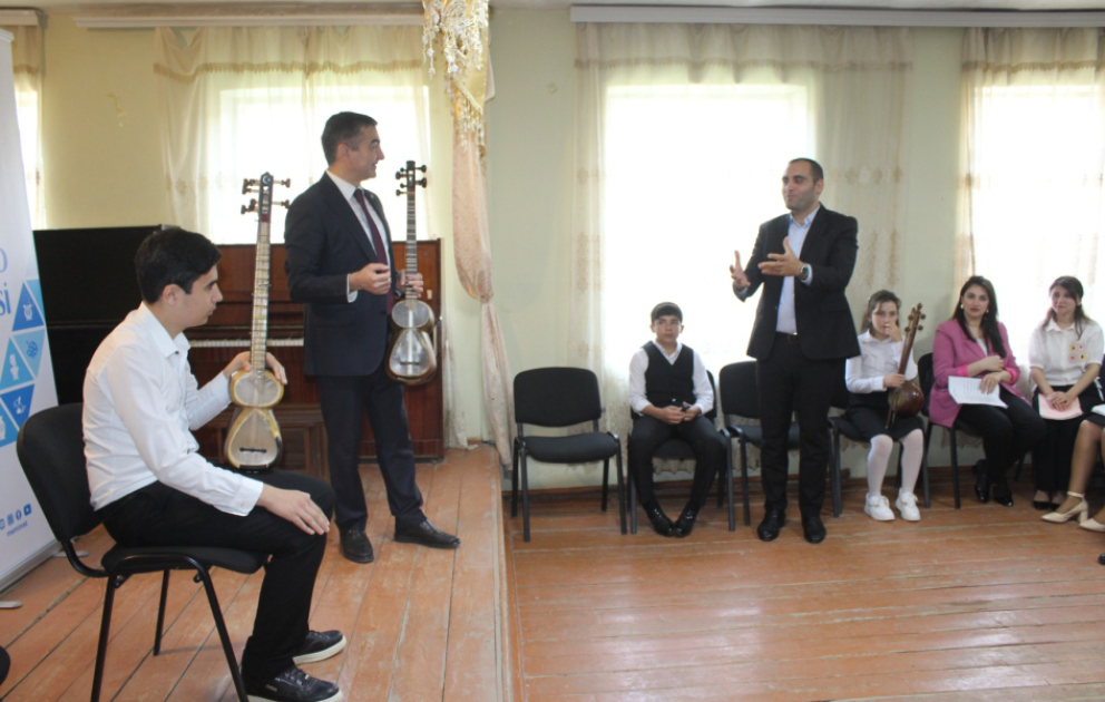 Sabirabadda uşaq musiqi və incəsənət məktəblərinin müəllim və şagirdləri üçün ustad dərsləri təşkil olunub VİDEO