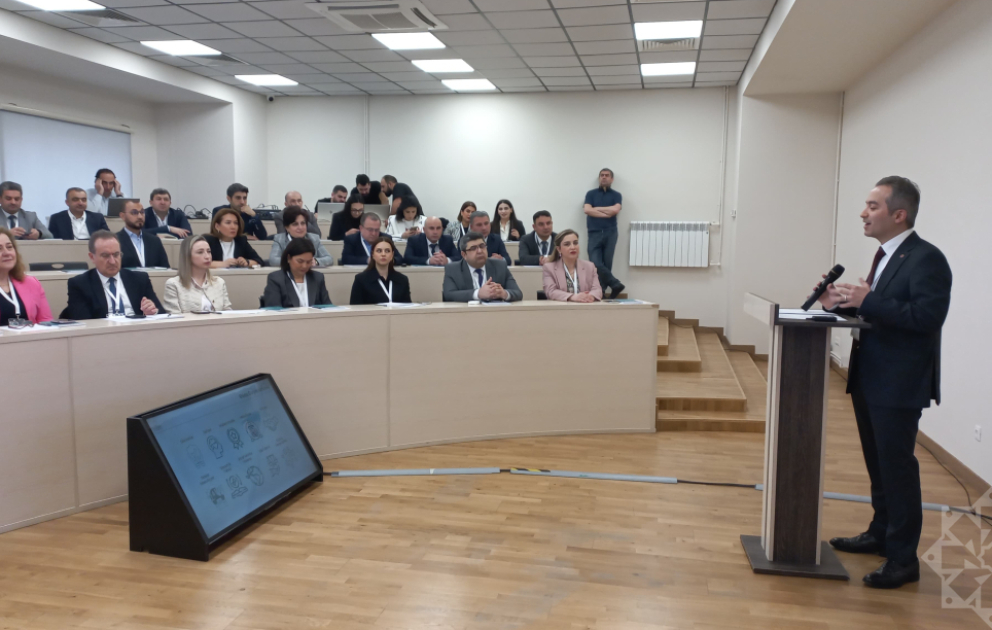 Qarabağ Universitetində ikigünlük beynəlxalq konfrans işə başlayıb VİDEO
