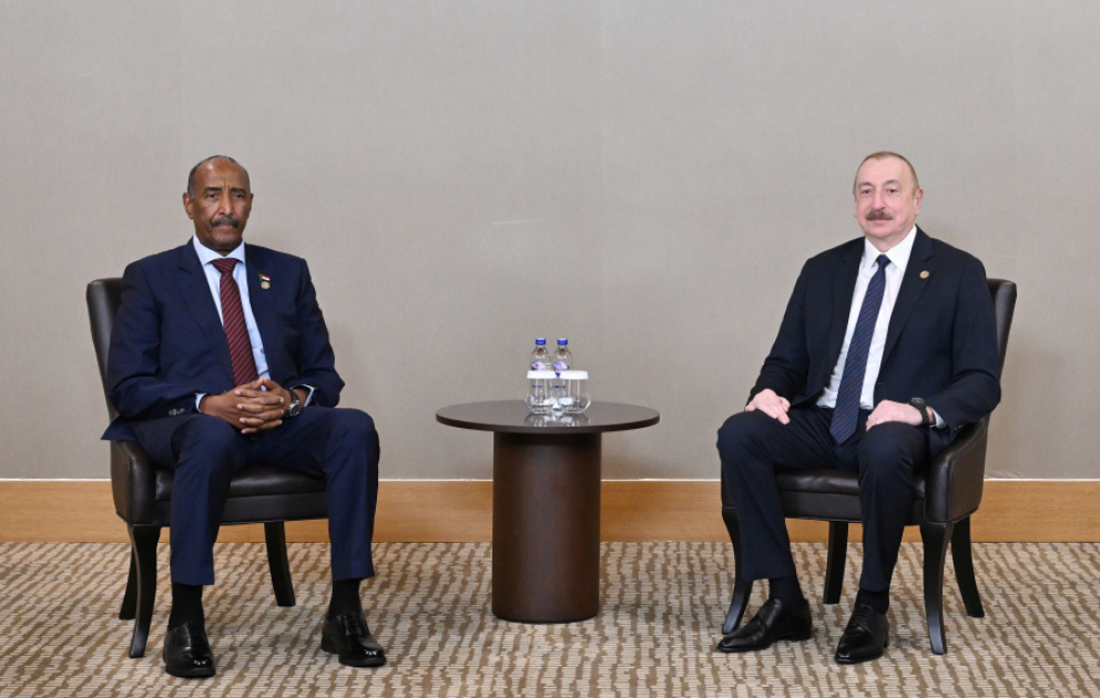 Präsident Ilham Aliyev und Vorsitzender des Souveränen Übergangsrates Sudans treffen sich in Antalya  AKTUALISIERT  VIDEO