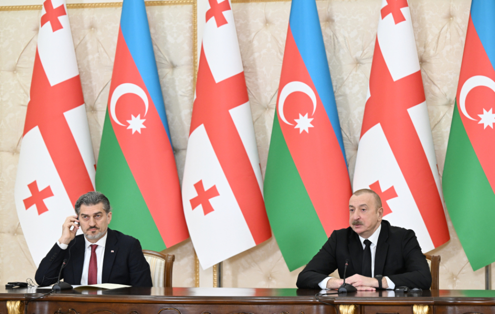 Präsident Ilham Aliyev und Präsident Mikheil Kavelashvili geben gemeinsame Presseerklärungen ab  AKTUALISIERT VIDEO