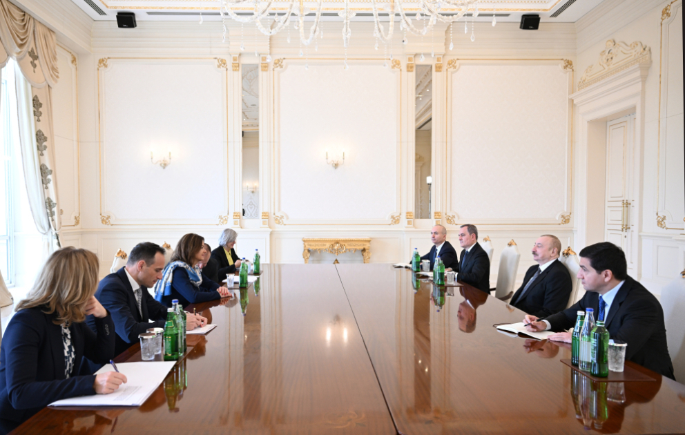 Prezident İlham Əliyev Sloveniyanın xarici işlər nazirini qəbul edib YENİLƏNİB  VİDEO