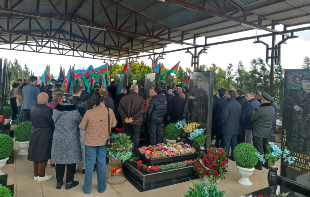 Birinci Qarabağ müharibəsində itkin düşən şəhid Mübariz Hüseynov Suraxanıda dəfn olunub VİDEO
