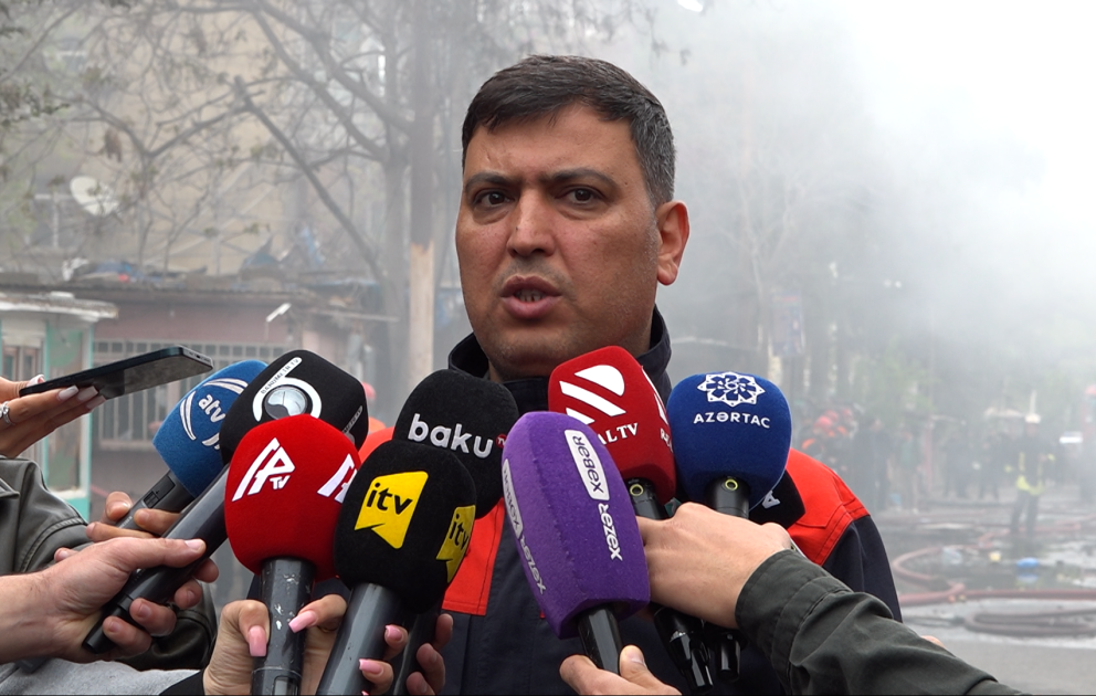 Taleh Babayev: Binəqədi rayonunda baş verən yanğının ilkin səbəbləri araşdırılır VİDEO
