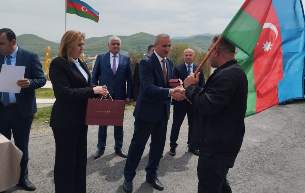 Xocalının Ballıca kəndinə daha 21 ailə köçürülüb - FOTO VİDEO
