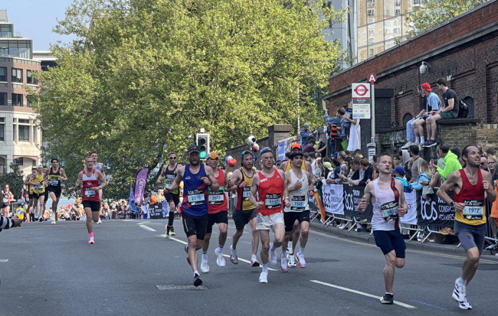 Londonda 50 mindən çox insanın qatıldığı marafondan - FOTOLAR VİDEO